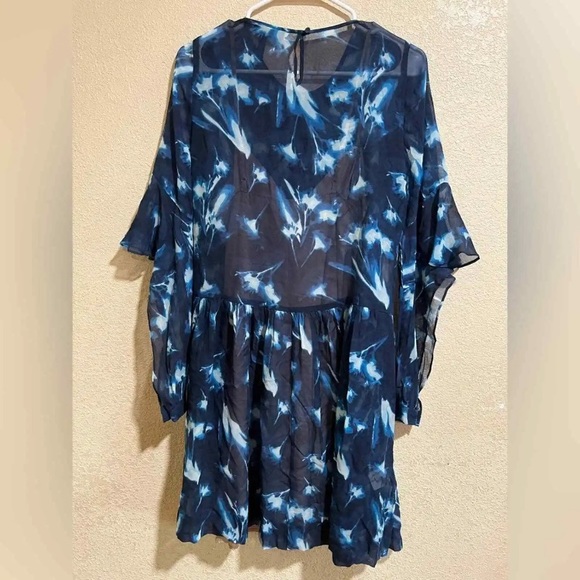 BCBG “Jeannie” Silk Chiffon Dress - Picture 6 of 7